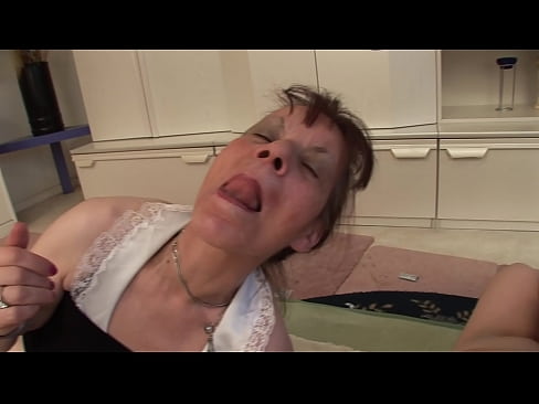 ❤️ To bestemødre og en bestefar har en trekant Sexvideo hos oss no.ideabuffet.top ❤